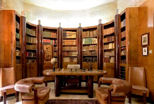 Office in Library at Casa Savona